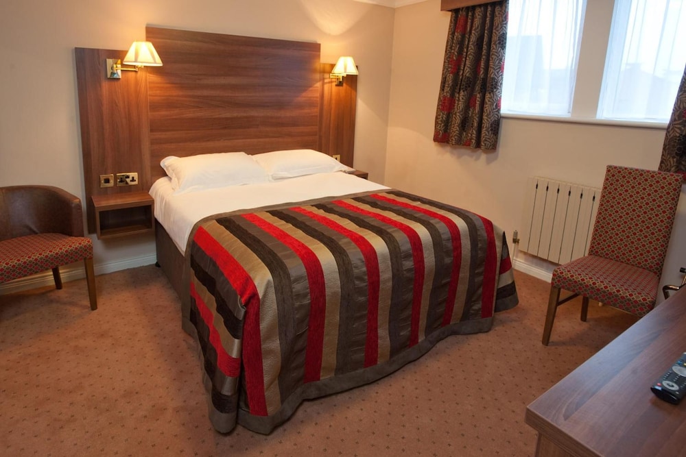 Adair Arms Hotel 17/50