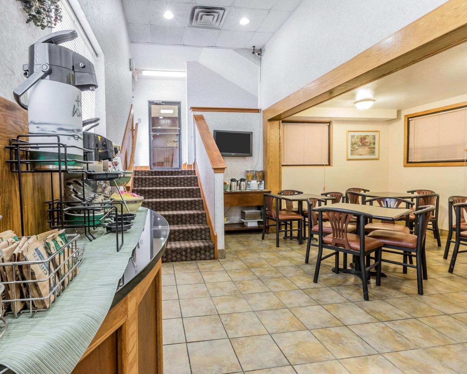 Quality Inn Pell City I-20 exit 158 31/37