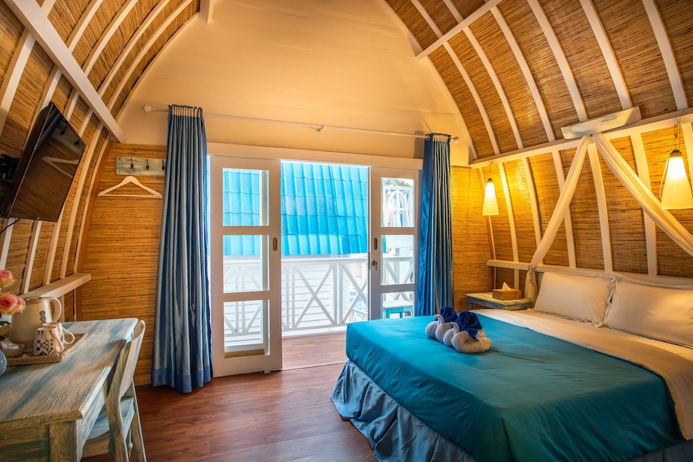 Santorini Beach Resort 19/65