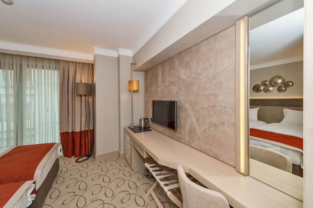 MARE PARK HOTEL 52/64