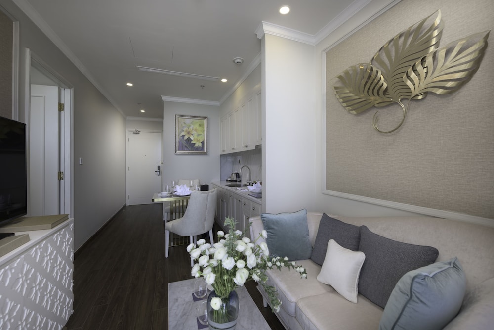 Vinpearl Empire Nha Trang, Affiliated by Melia 19/73