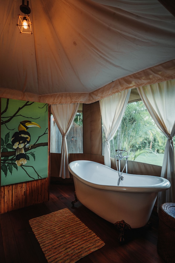 9 Hornbills Tented Camp 50/50