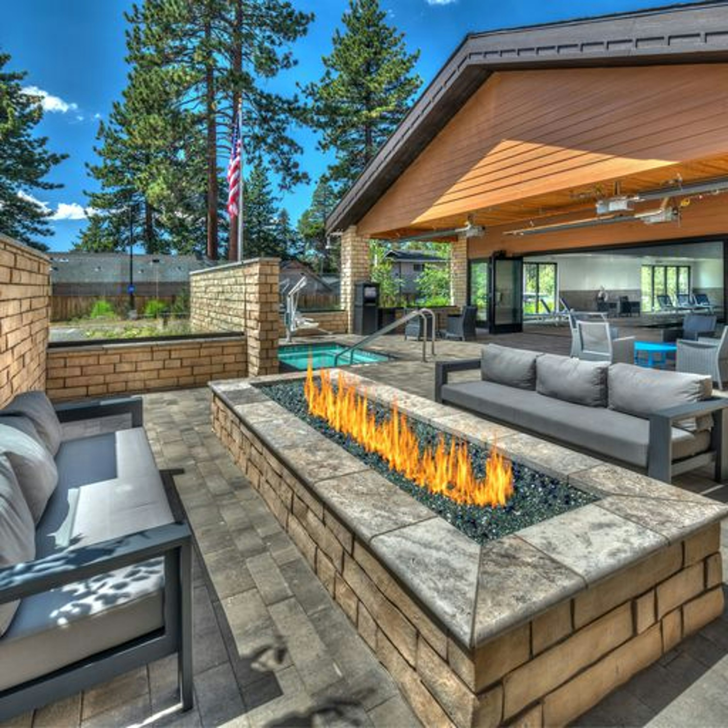 Hampton Inn and Suites South Lake Tahoe 28/39