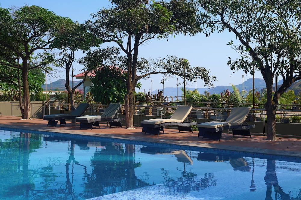 Ikshana Resort and Spa 22/48