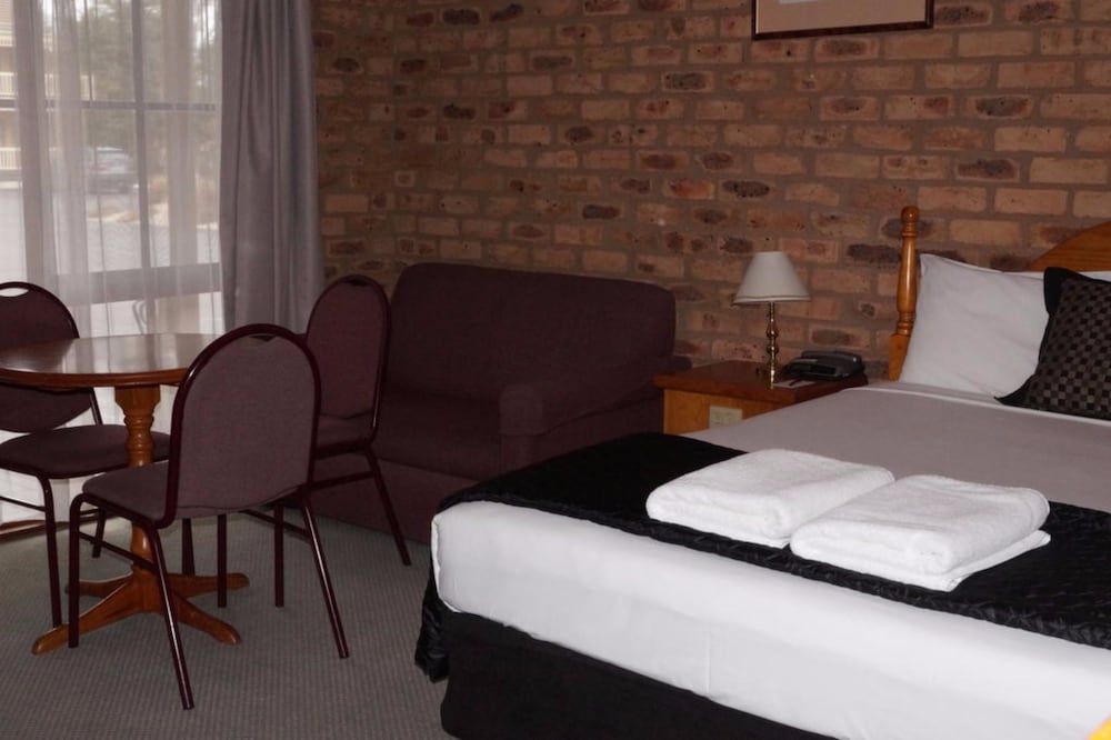 MERCURE PORT OF ECHUCA 25/60