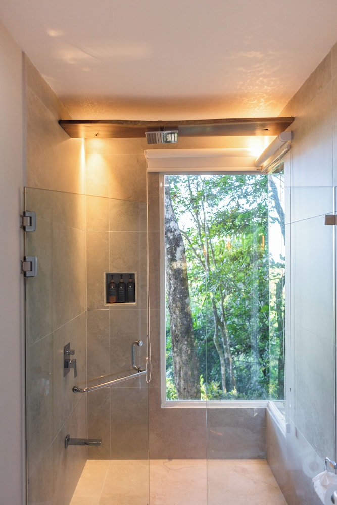 Chira Glamping Monteverde 6/50