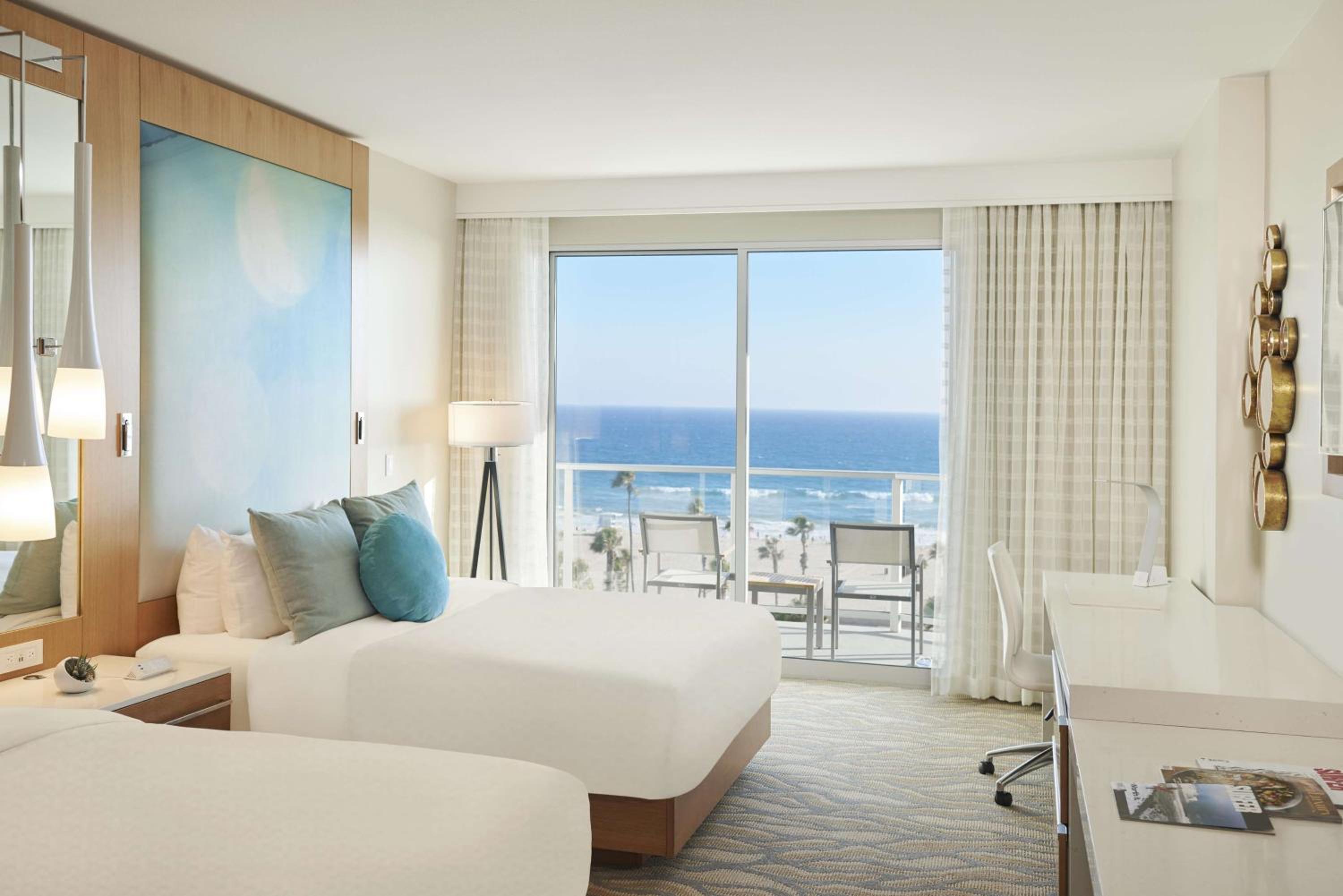 Room, 2 Queen Beds, Ocean Front