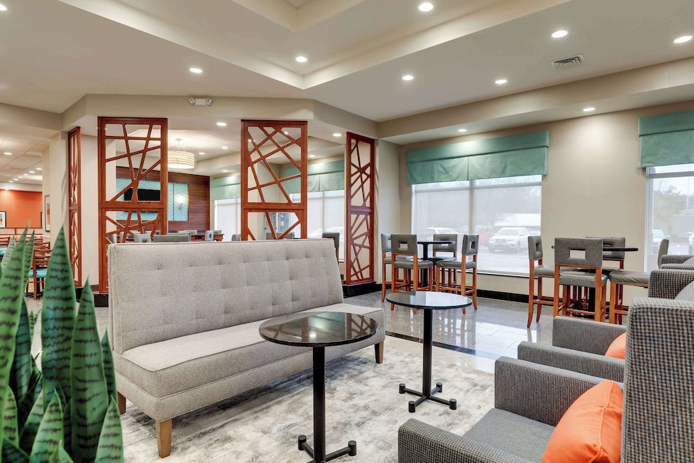 Drury Inn Suites Charlotte Arrowood 30/50
