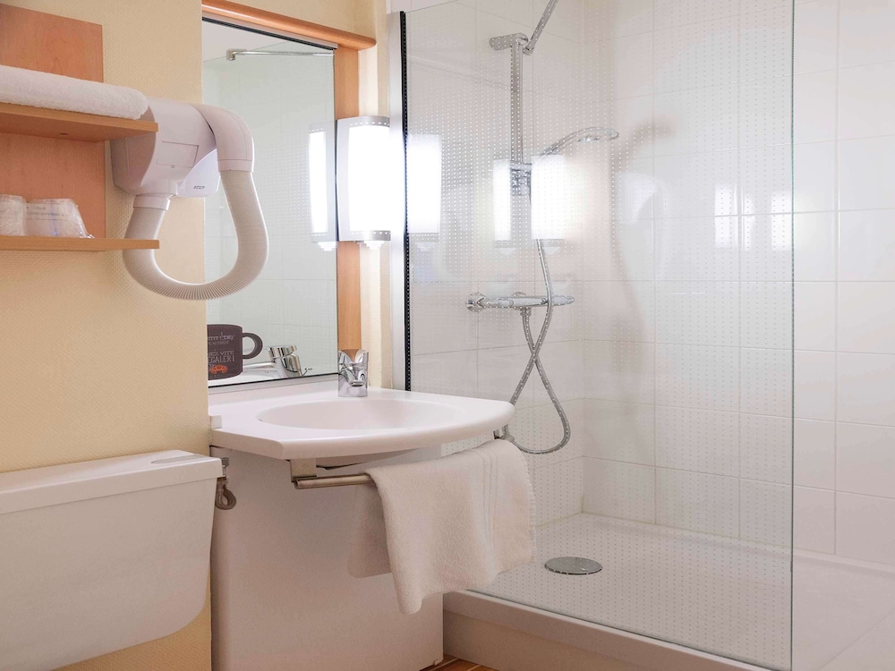 Ibis Moulins Sud 49/50