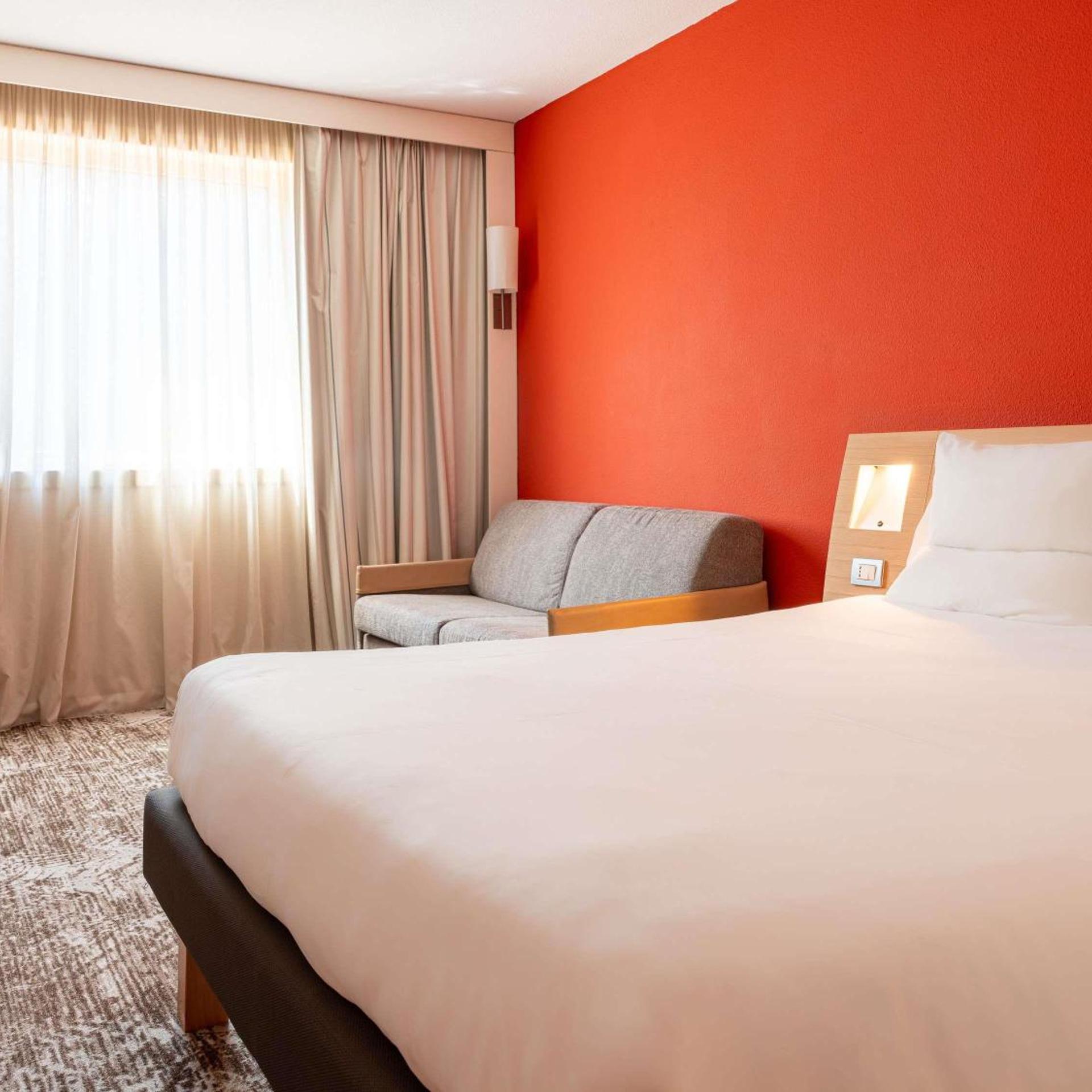 غرفة سوبيريور بسرير مزدوج مع أريكة، Novotel Roma Est 2/10