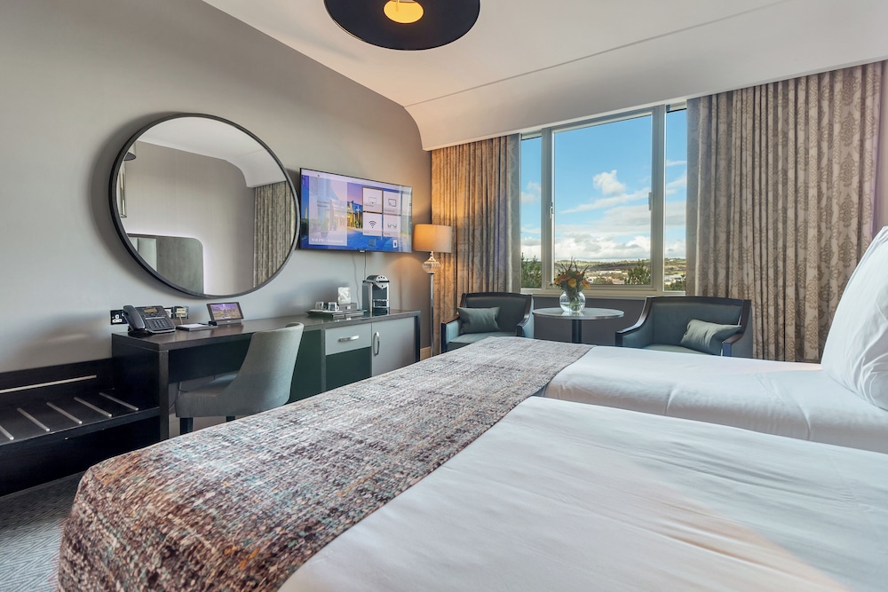 Fota Island Hotel And Spa 12/70