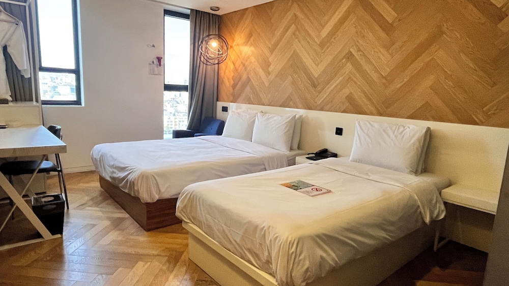 Superior, Family, 1 Double and 1 Single Bed