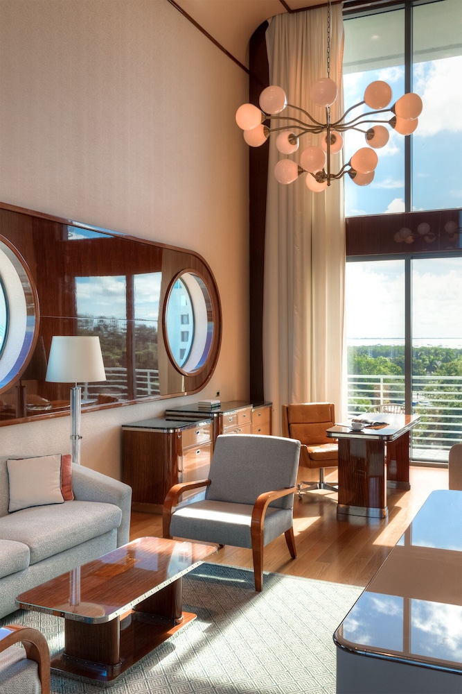 Mr. C Miami - Coconut Grove 32/49