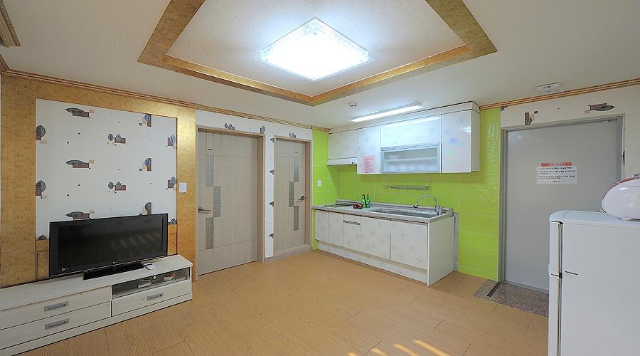 Daecheon Mama Pension 28/37