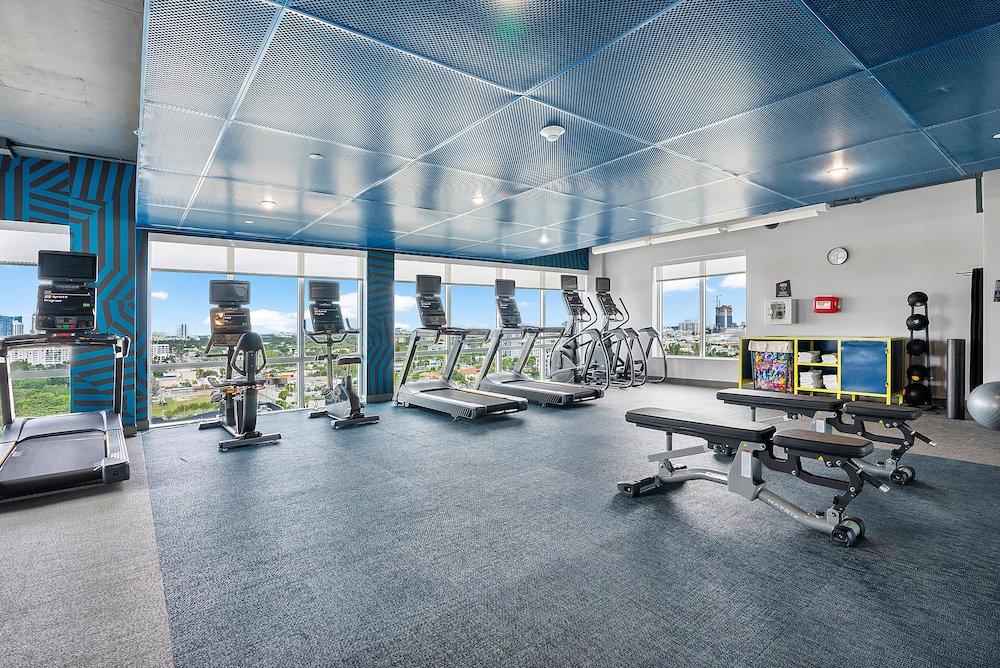Aloft Fort Lauderdale Airport 23/46