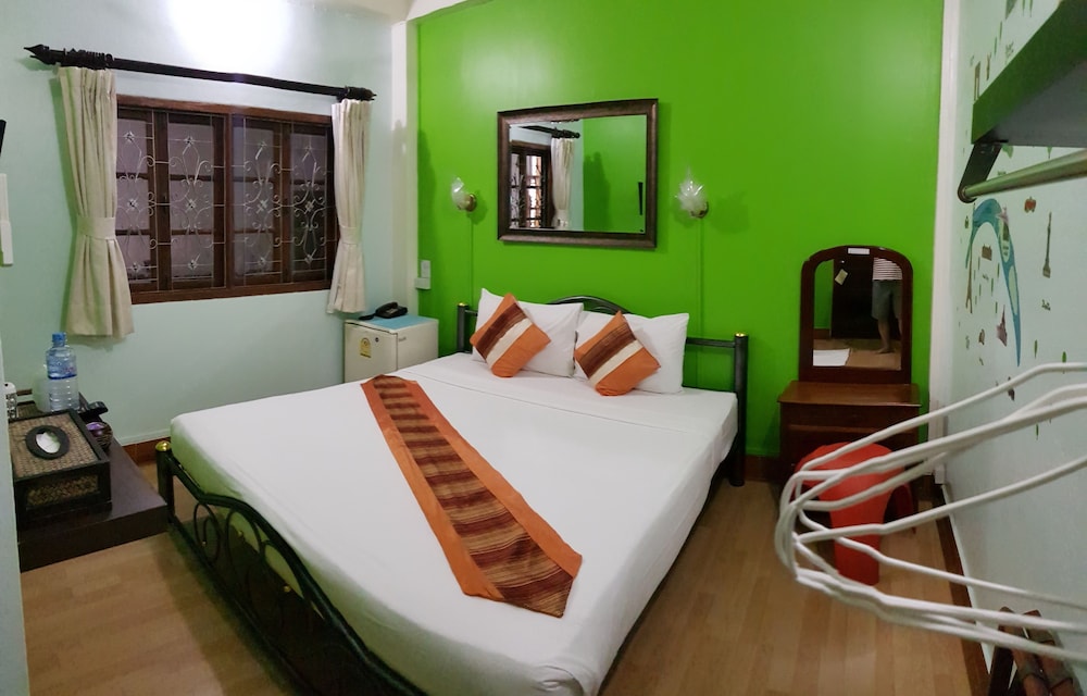 Phonepaseuth Hotel 30/55