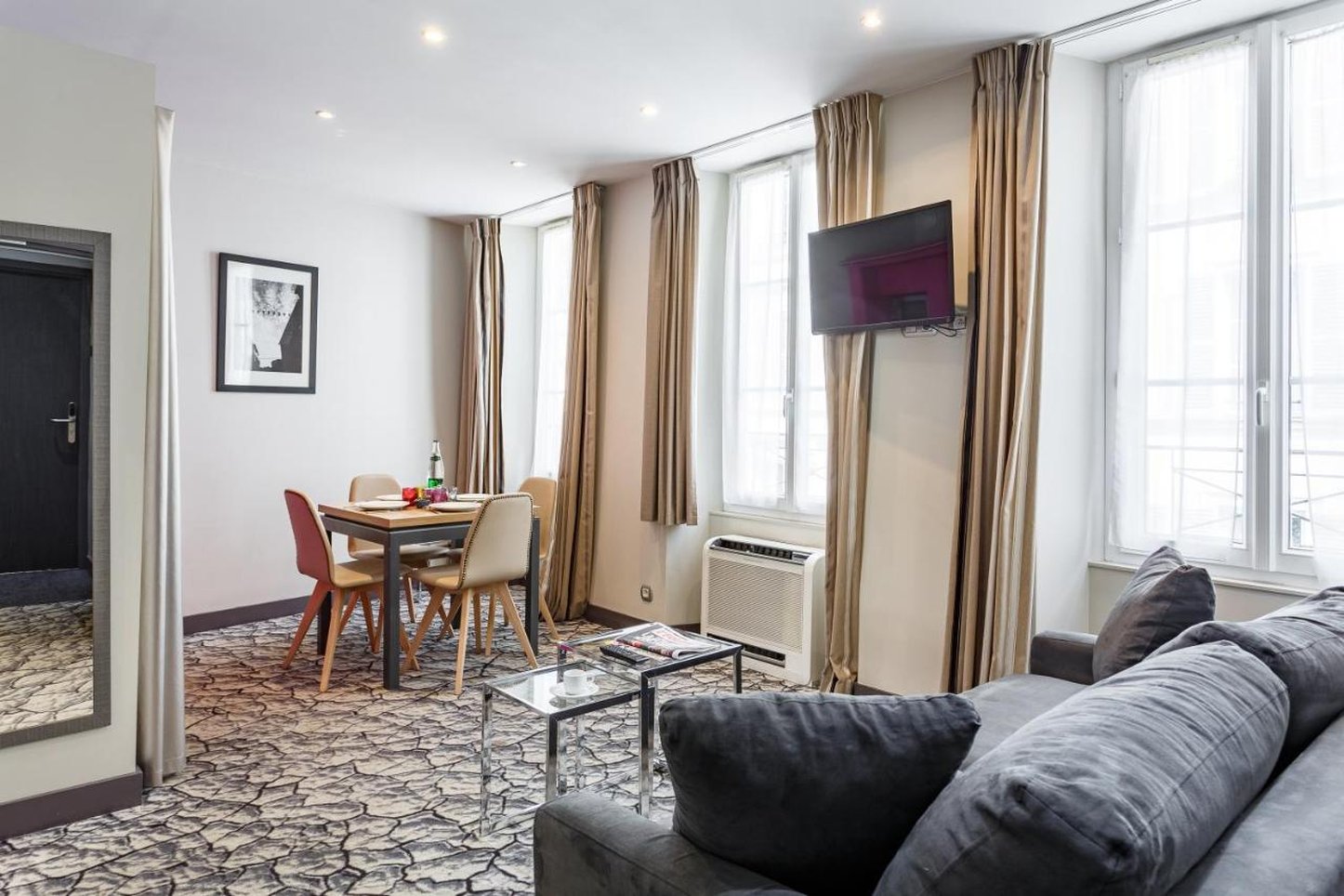Serotel Suites Opera 19/38