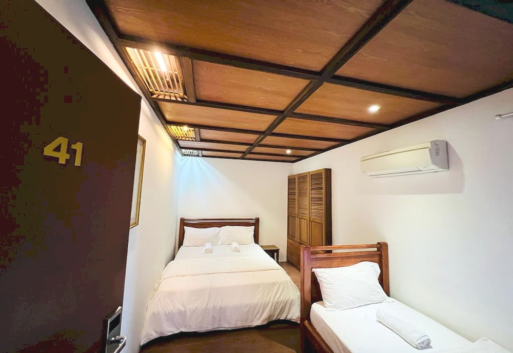 Hotel O I.villa Inn 15/56
