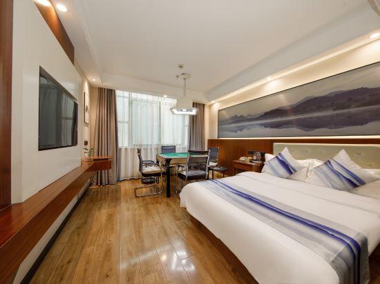 BUSINESS, DOUBLE BED