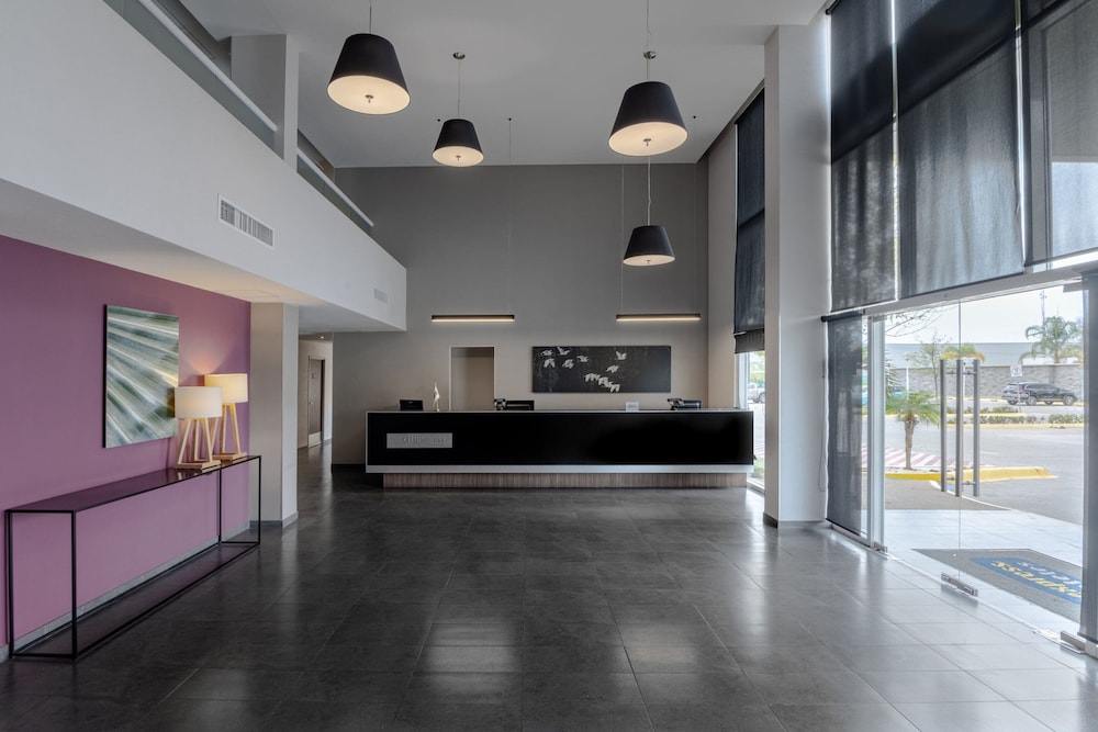 City Express Suites by Marriott Silao Aeropuerto 12/71