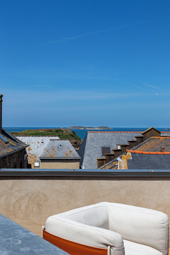 Golden Tulip Saint Malo 70/74