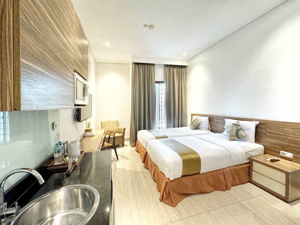 جناح بزنس بسريرين منفصلين، Rasuna Icon Hotel 9/10