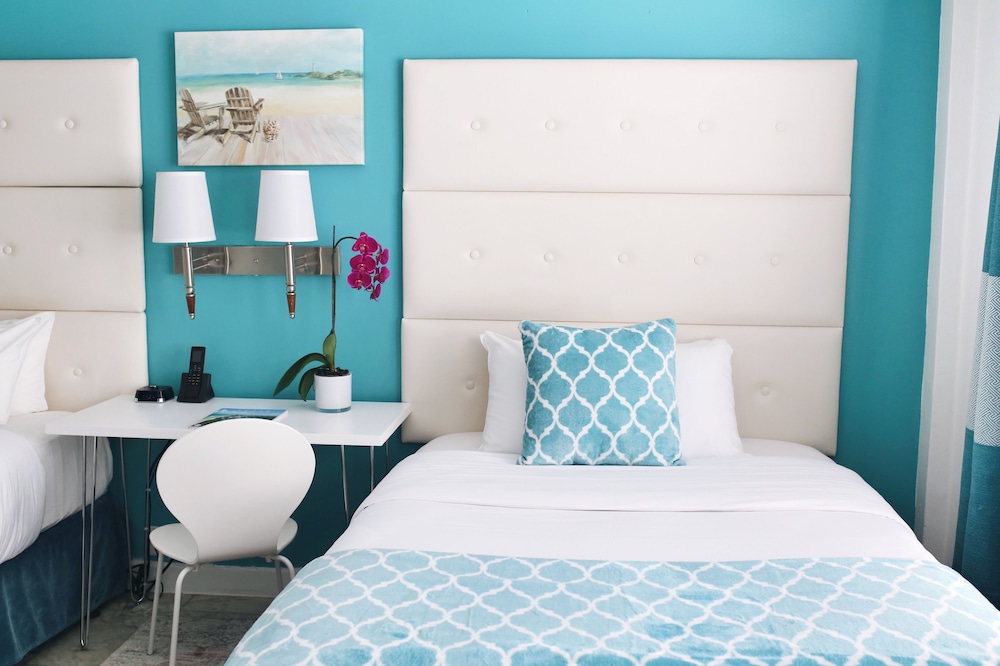 ROOM, KING BED, ACCESSIBLE