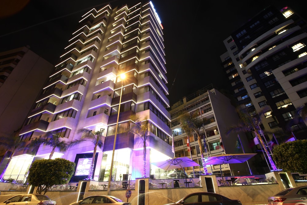 Palm Ville Suites photo2