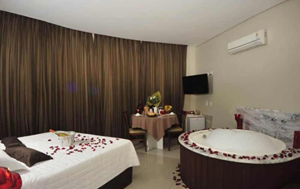 HOTEL EMACITE FLEX 19/46