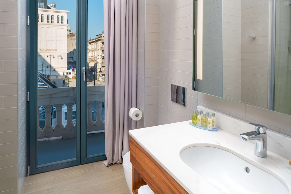 Hilton Garden Inn Bucharest Old Town 41/87