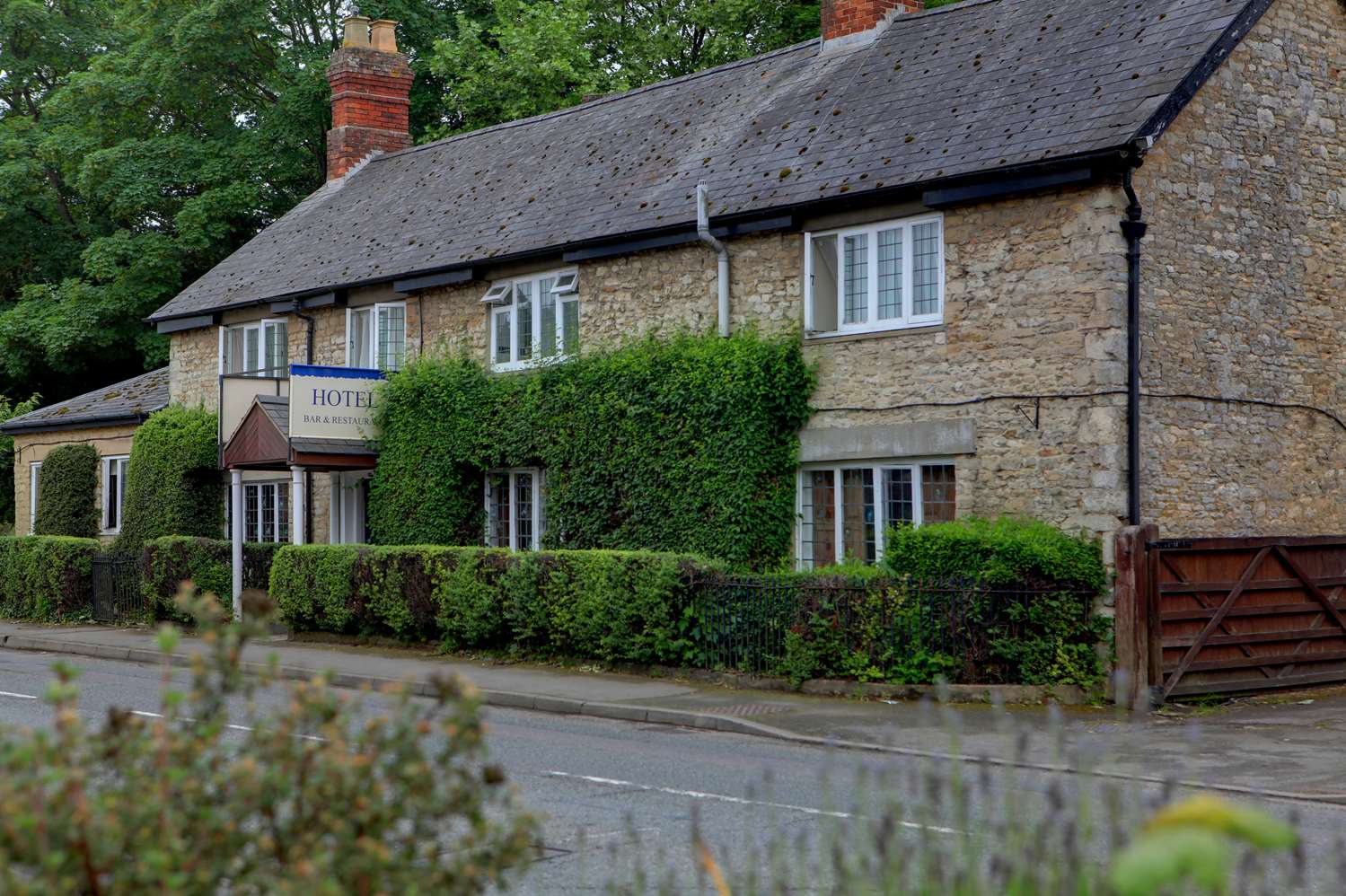 The Jersey Arms Sure Hotel Collection by Best Western 8/9