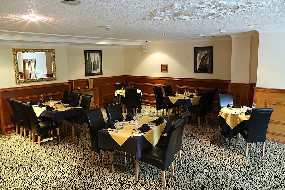 Maes Manor Hotel 37/50