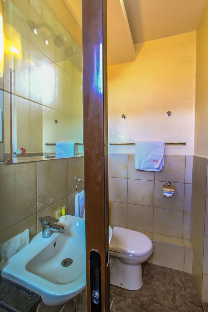 FEDHA RESIDENCES 59/60
