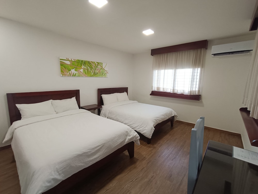 Hotel Plaza 9/42