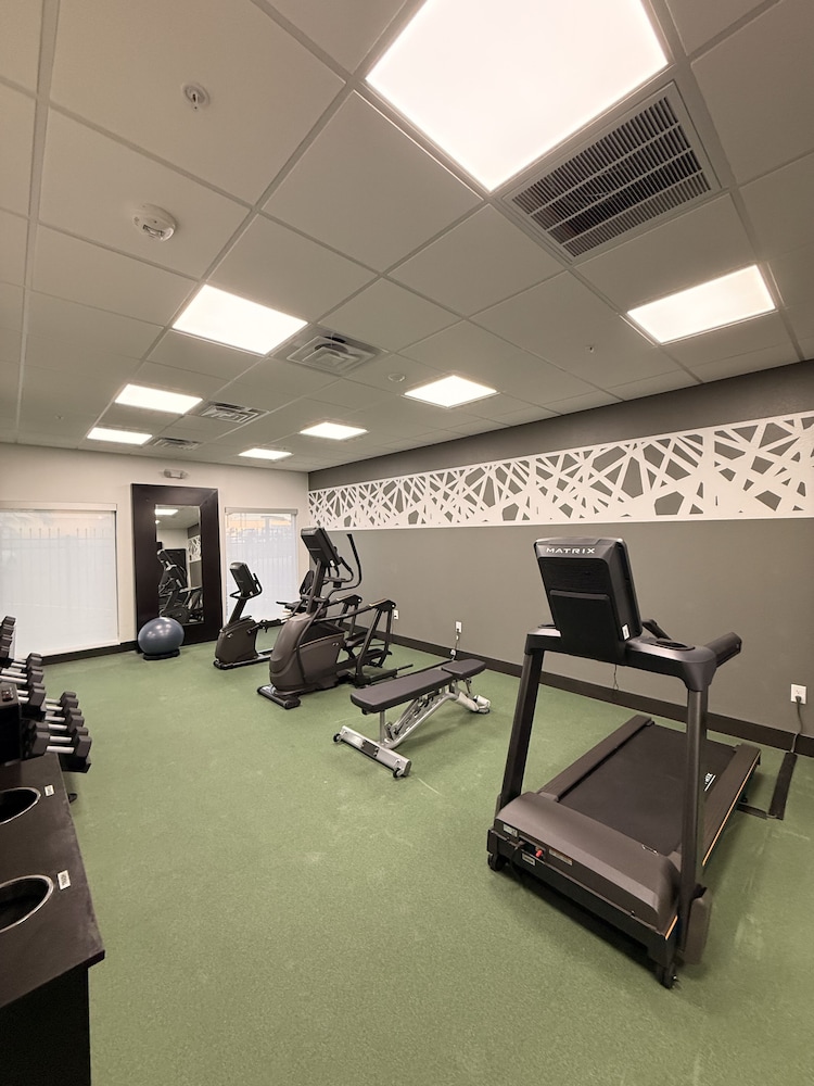 Mainstay Suites - Oklahoma City Airport 39/56