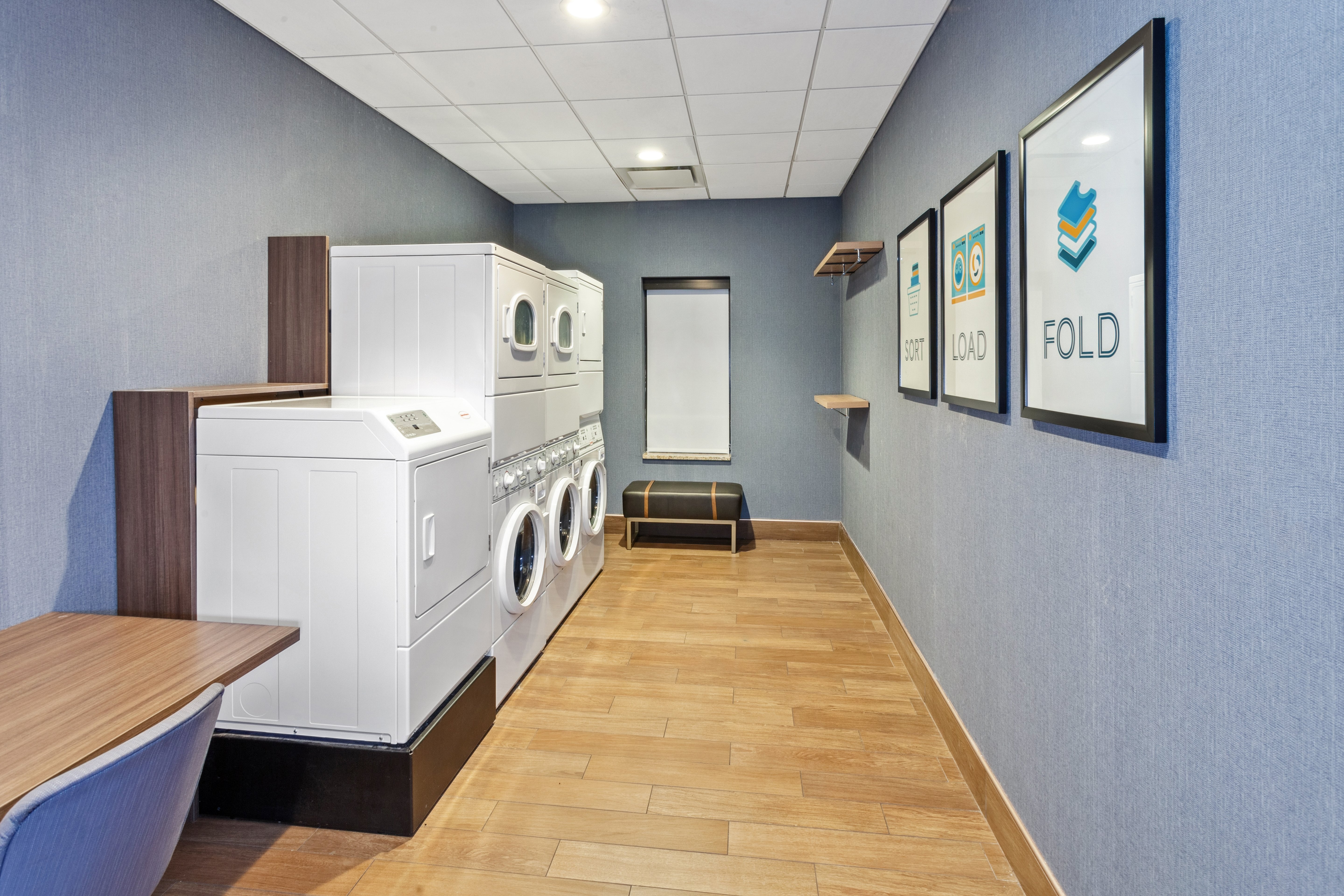 Staybridge Suites Albany Wolf Rd Colonie Center 14/50