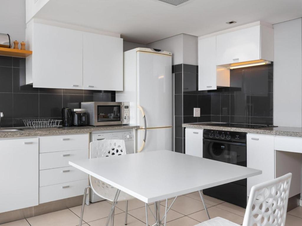 Harbouredge Suites By Totalstay 75/94