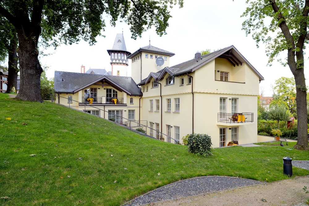 Hotel Villa Monte Vino 44/50