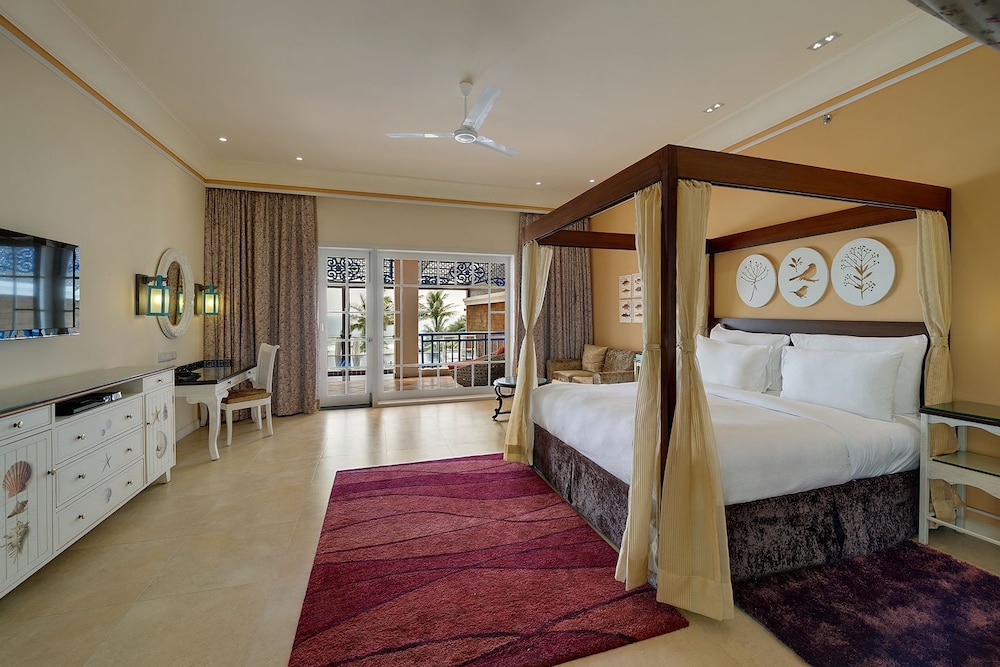 MAYFAIR Palm Beach Resort 29/74
