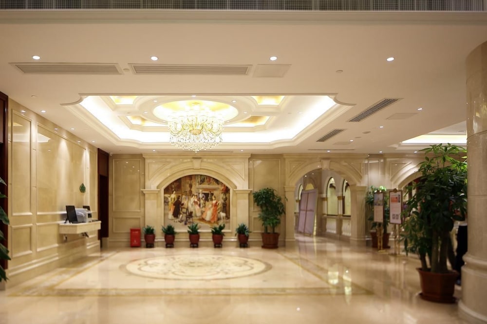 Vienna 3 Best Hotel (Guangzhou Convention & Exhibition Center Chigang Road) 4/55