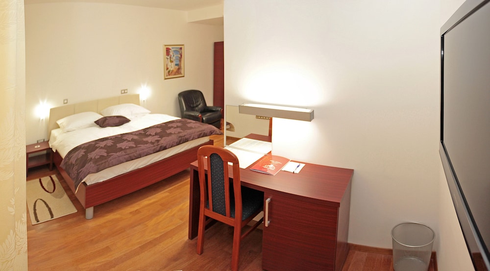 Hotel Monika 19/73