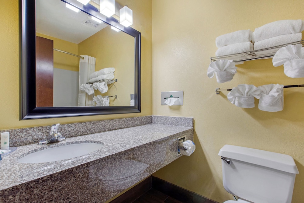 Quality Inn Williamston NC 7/27
