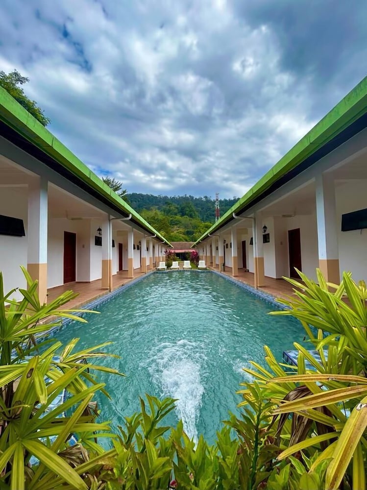 Xcape Resort at Taman Negara 24/28