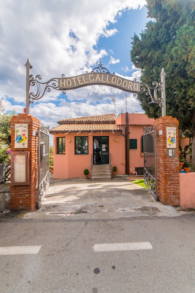 Hotel Villino Gallodoro 8/61
