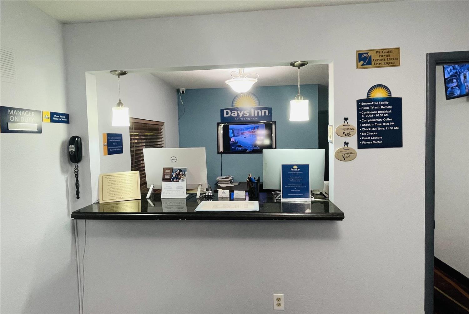 Days Inn by Wyndham Jamestown 10/37