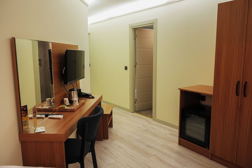 Mse Golden Lux Hotel 25/50