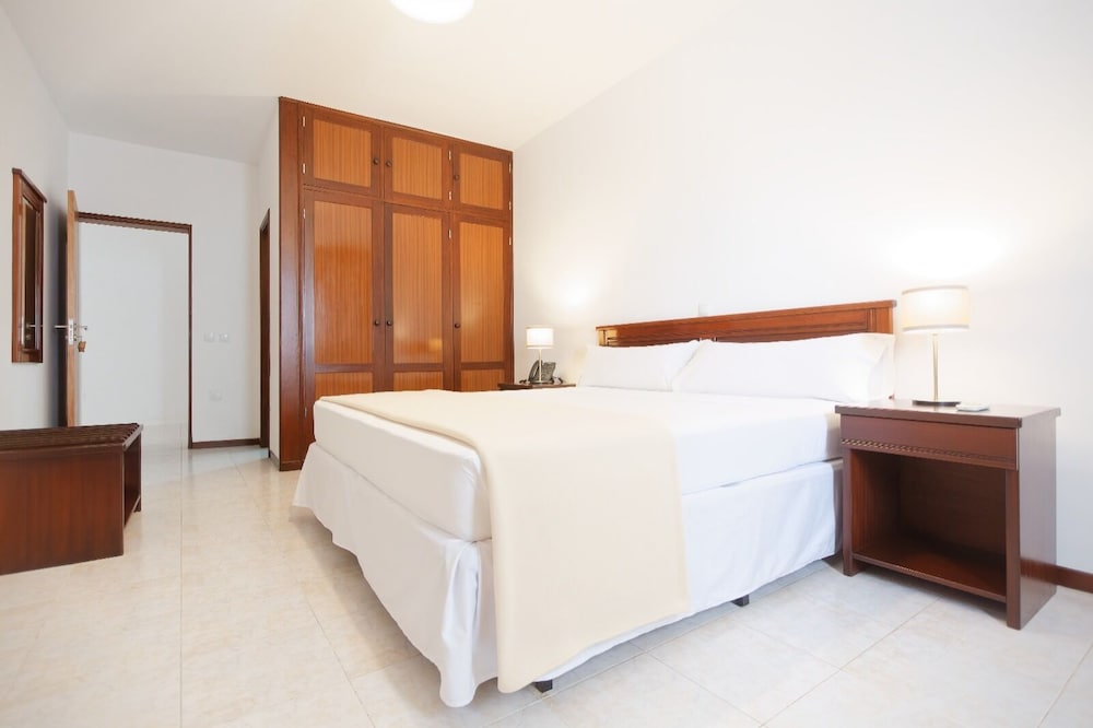 Hotel Central Sal, Santa Maria 8/24