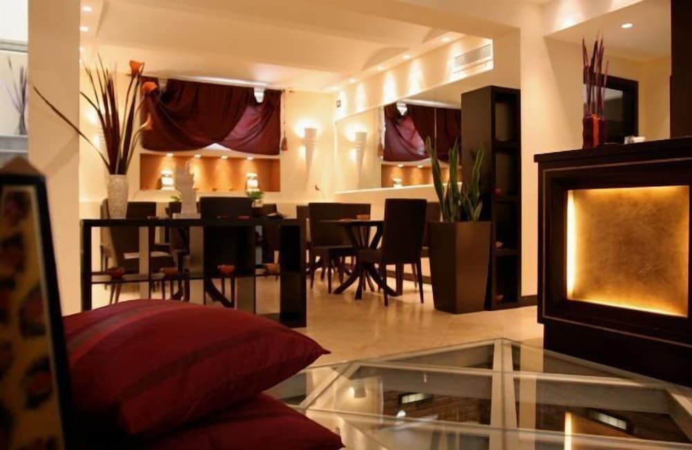 Hotel Latinum 52/57