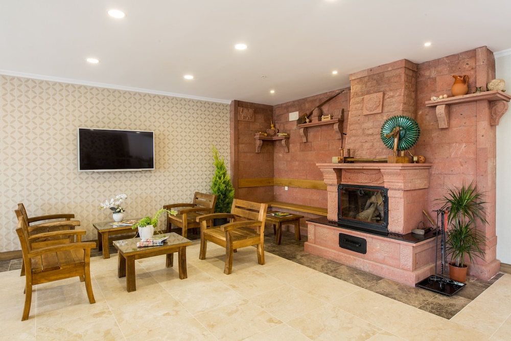 Troya Otel 28/50
