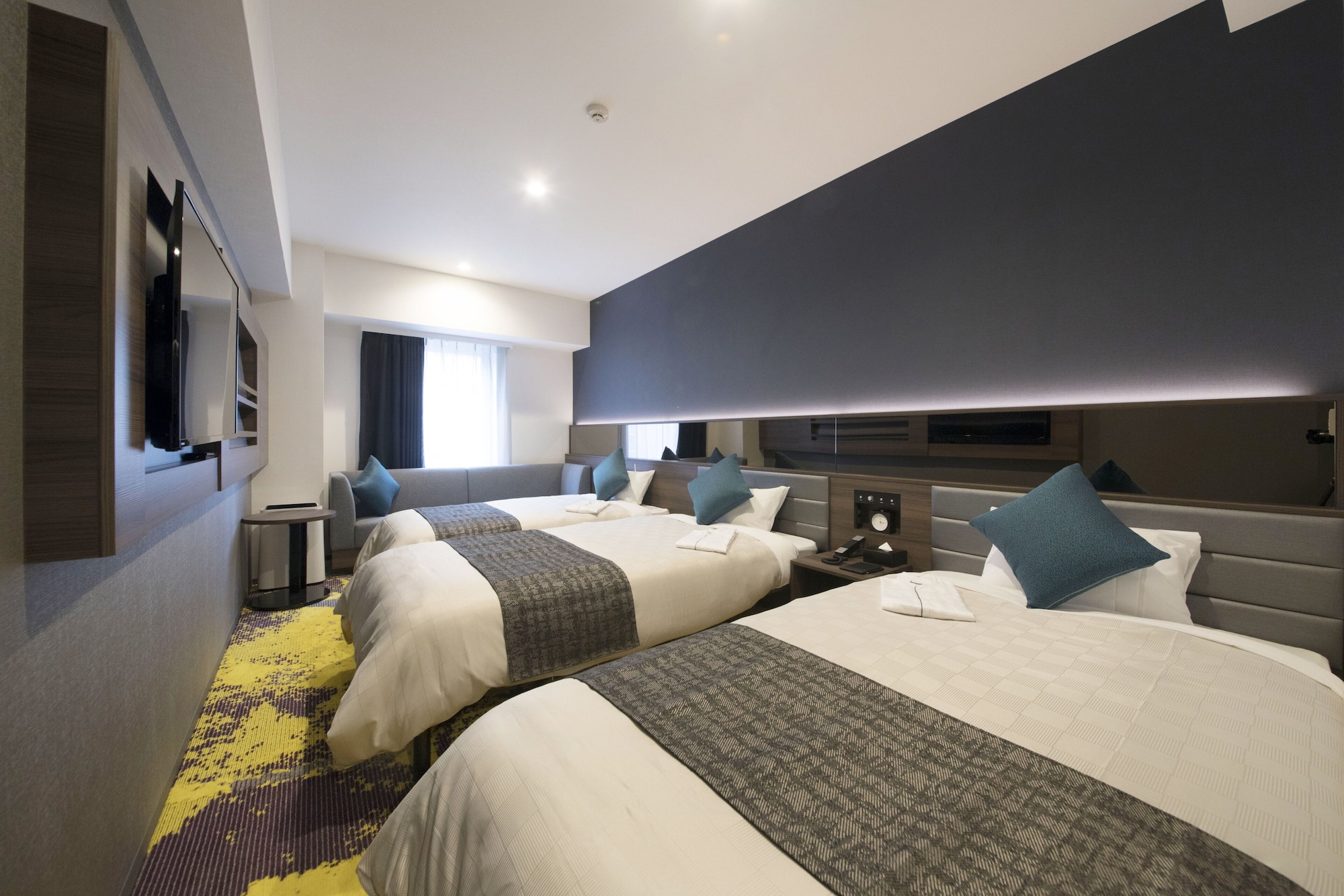 MODERATE, SINGLE, TWIN BEDS